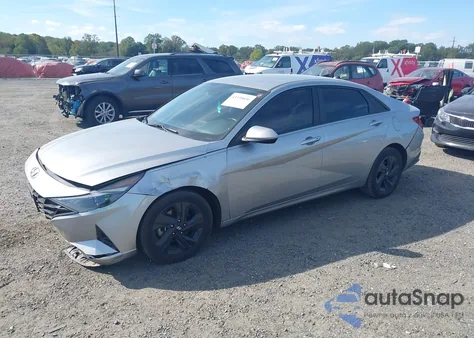 2021 Hyundai Elantra Sel z USA, uszkodzony, nr VIN 5NPLS4AG9MH005510